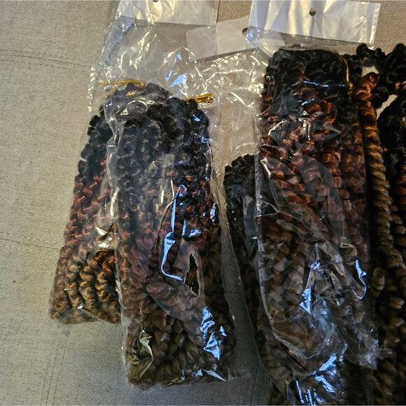 Chrochet Passion Hair Twist 12" Waterwave Multicolor - Picture 4 of 4